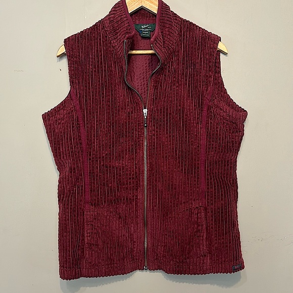 WOOLRICH Vintage Dark Ruby Cotton Corduroy Full Zip Vest - Picture 1 of 6